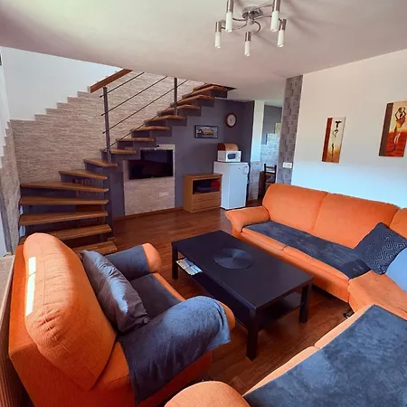 Apartment U Tenisoveho Kurtu *
