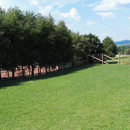 Apartament U Tenisoveho Kurtu