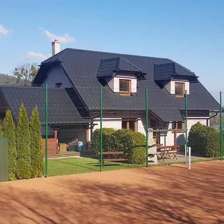 U Tenisoveho Kurtu Apartament